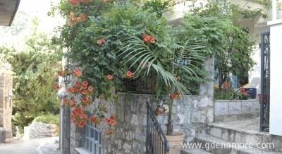 Apartmani Miloš, Privatunterkunft im Ort Bečići, Montenegro